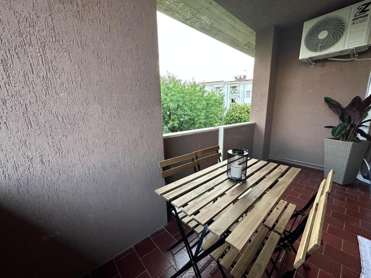 Desenzanino Apartment Twelve Desenzano del Garda Extérieur photo